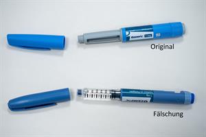 Vergleich der originalen und gefälschten Pen