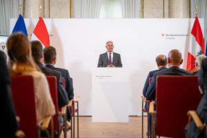 Bundeskriminalamt: 20 Jahre erfolgreicher Kampf gegen das Verbrechen.