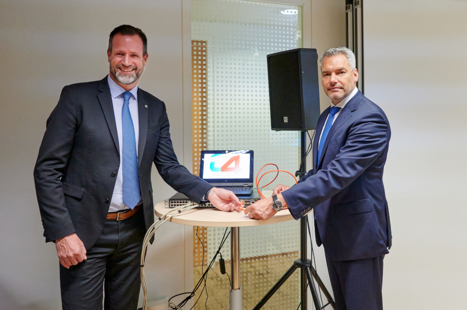 Innenminister Nehammer, MSc und BK-Direktor General Mag. Holzer, MA eröffneten offiziell das neue Cybercrime-Center in Wien